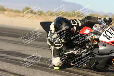 media/Nov-02-2025-CVMA (Sun) [[337aff29ab]]/Race 18-Supersport Middleweight/